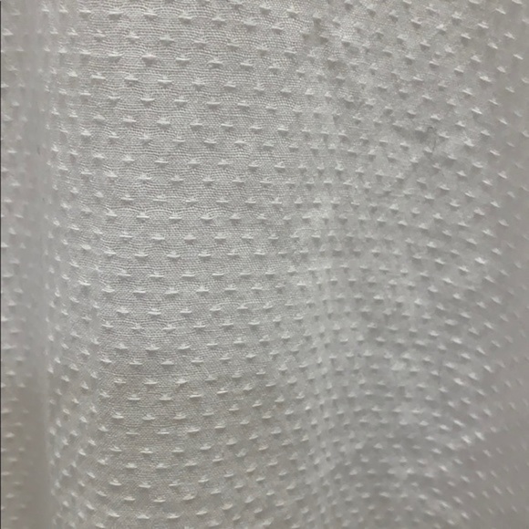 Melissa McCarthy Vneck Crop White Top - Picture 5 of 6